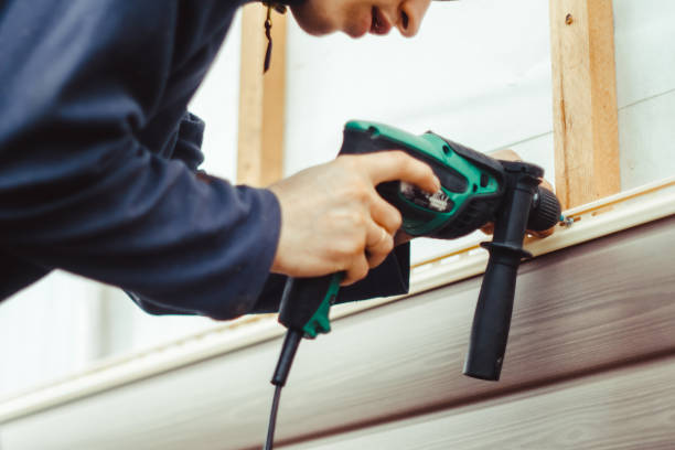 Storm Damage Siding Repair in Zilwaukee, MI